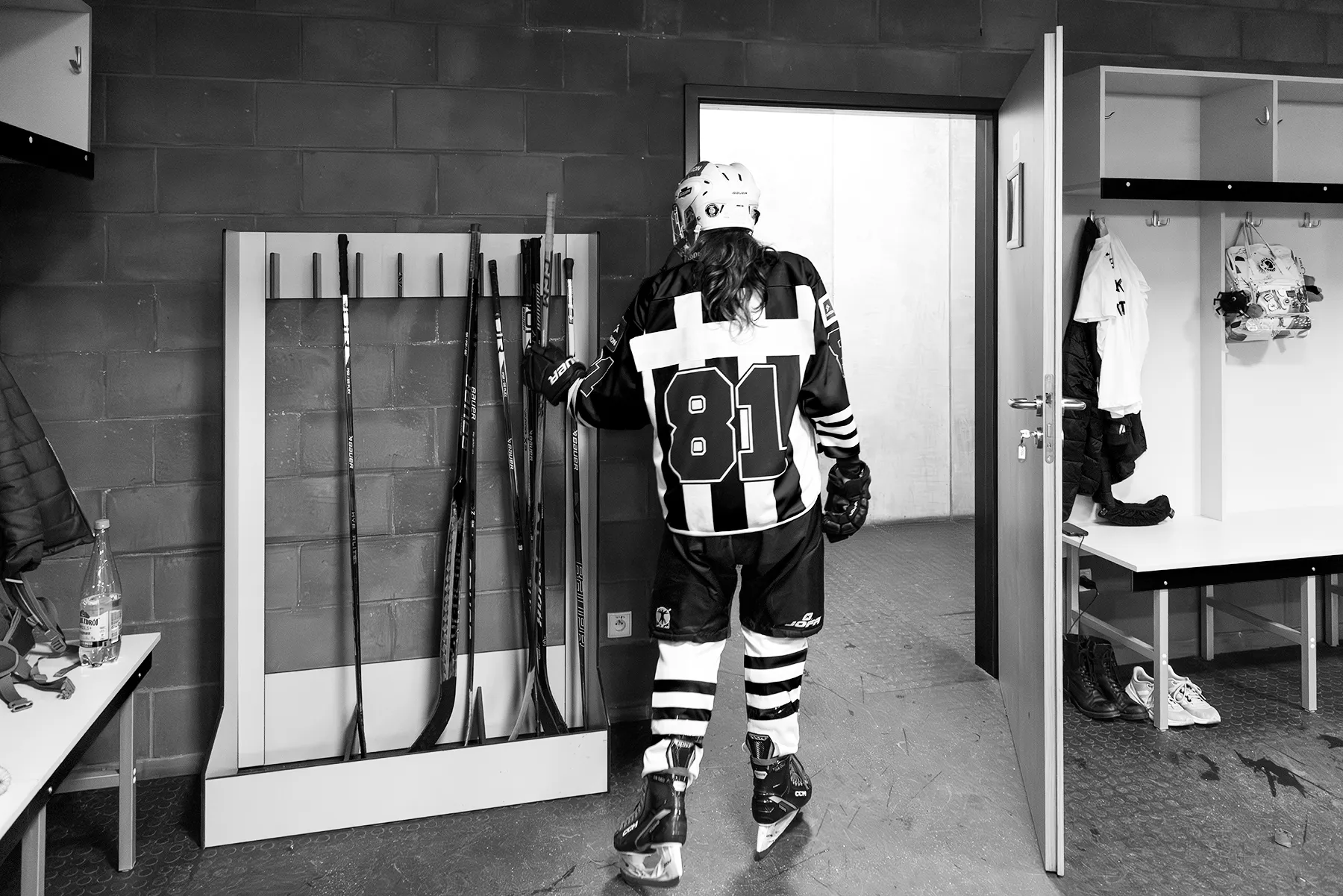 magda chudzik documentary photography womens ice hockey