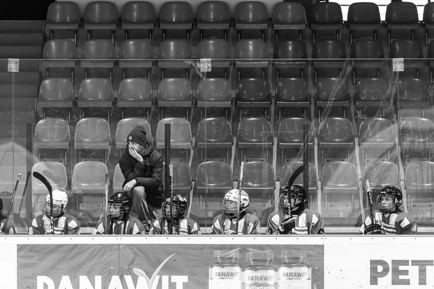 magda chudzik documentary photography womens ice hockey